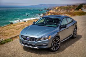 2016 Volvo S60 Cross Country